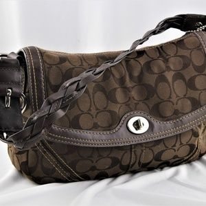 Coach Signature Jacquared Womens Shoulder Bag